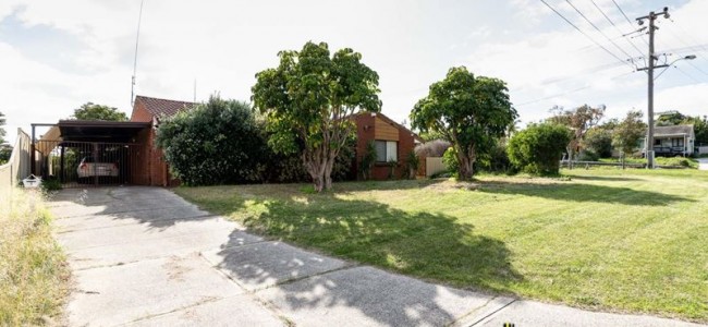 Photo of the property: 1 Brardsley Ave, Girrawheen WA 6064